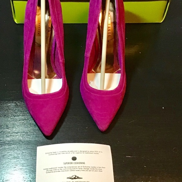 Ted Baker Suede Fuchsia/Rose Gold Stilettos - Picture 4 of 7